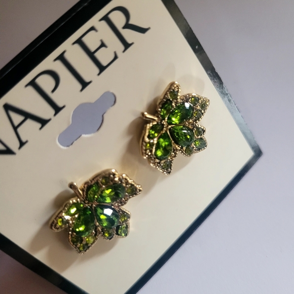 Napier Gold Tone Autumn Spice Leaf Stud Earrings - Picture 3 of 6